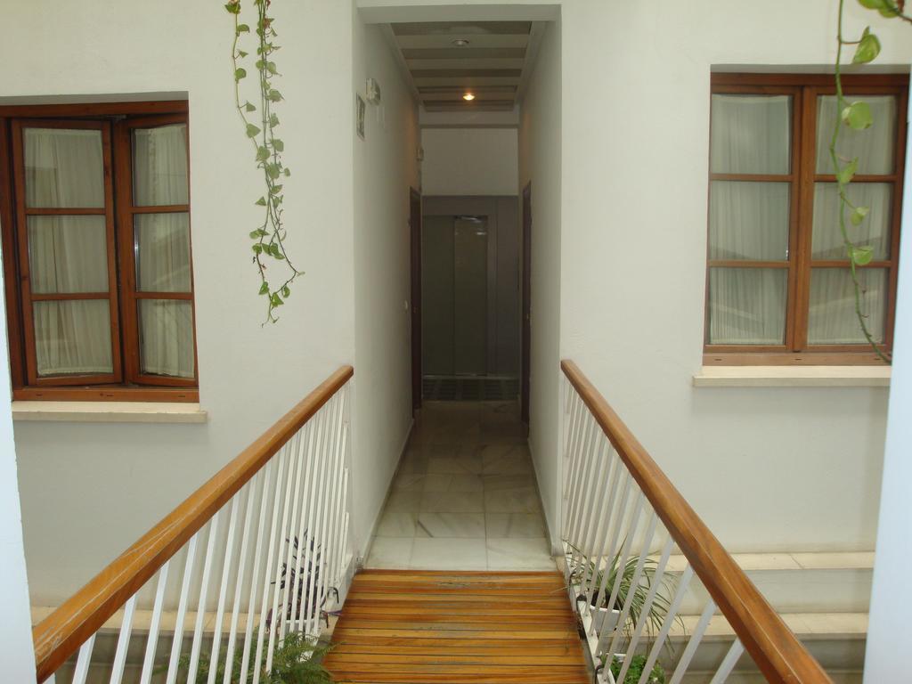 Hostal Puerta Carmona إشبيلية المظهر الخارجي الصورة