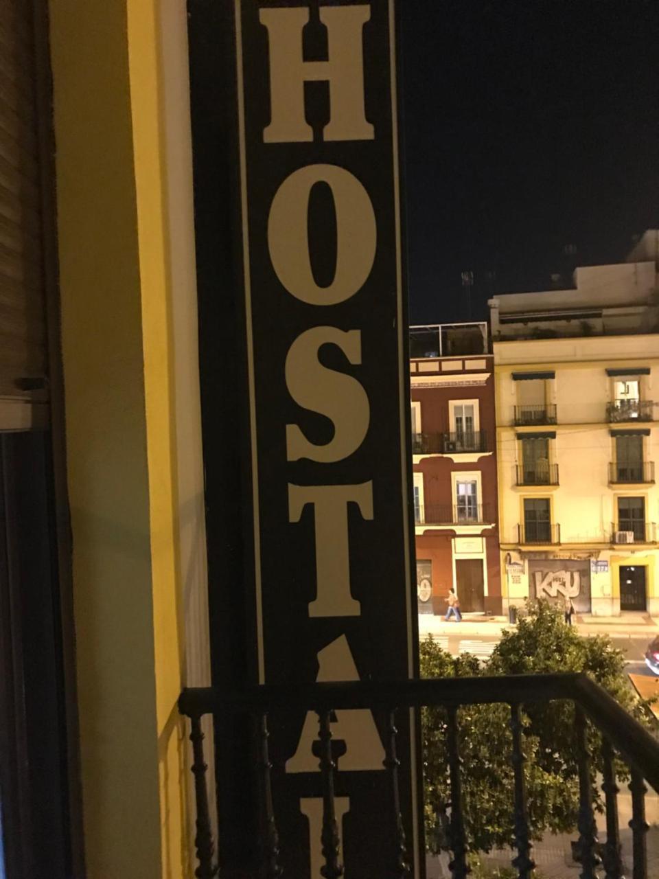 Hostal Puerta Carmona إشبيلية المظهر الخارجي الصورة