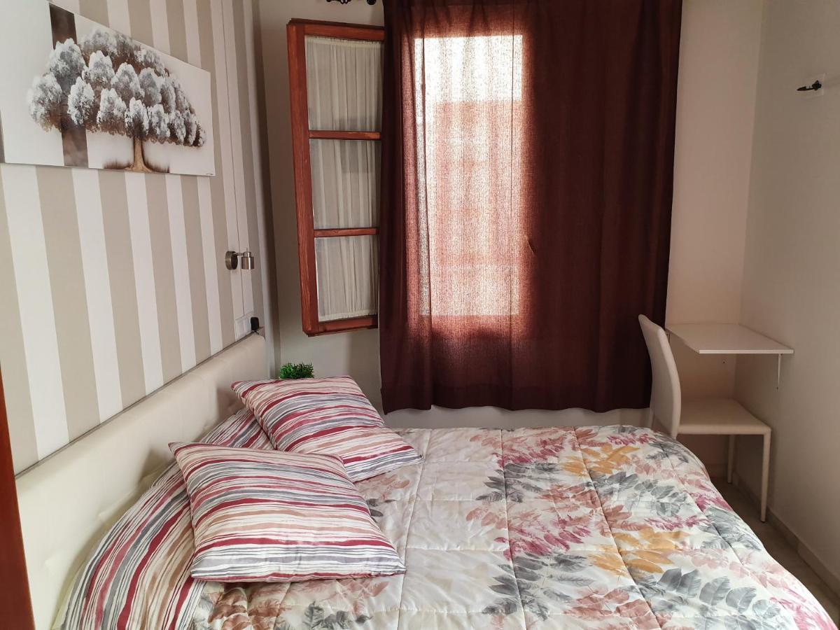 Hostal Puerta Carmona إشبيلية المظهر الخارجي الصورة